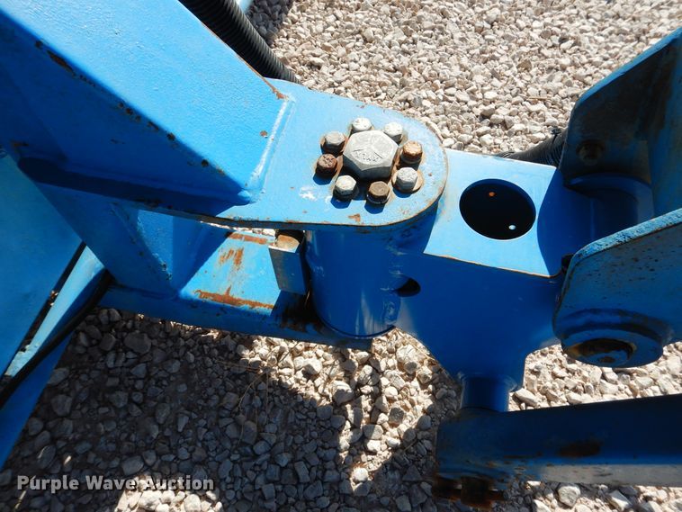 image for item HO9776 2002 Genie S65  boom lift
