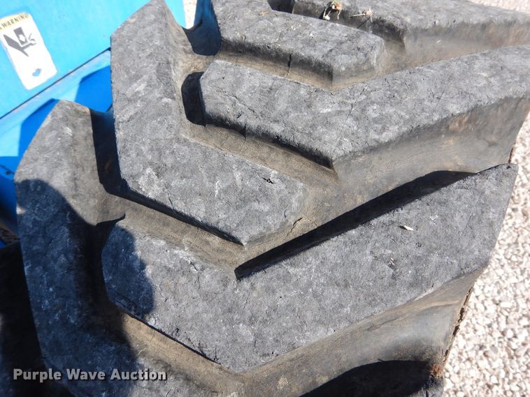 image for item HO9776 2002 Genie S65  boom lift