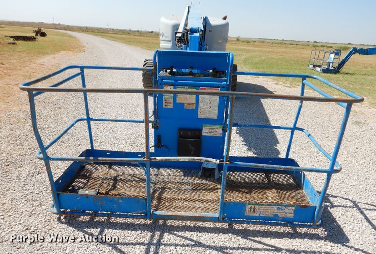 image for item HO9777 2004 Genie S65  boom lift
