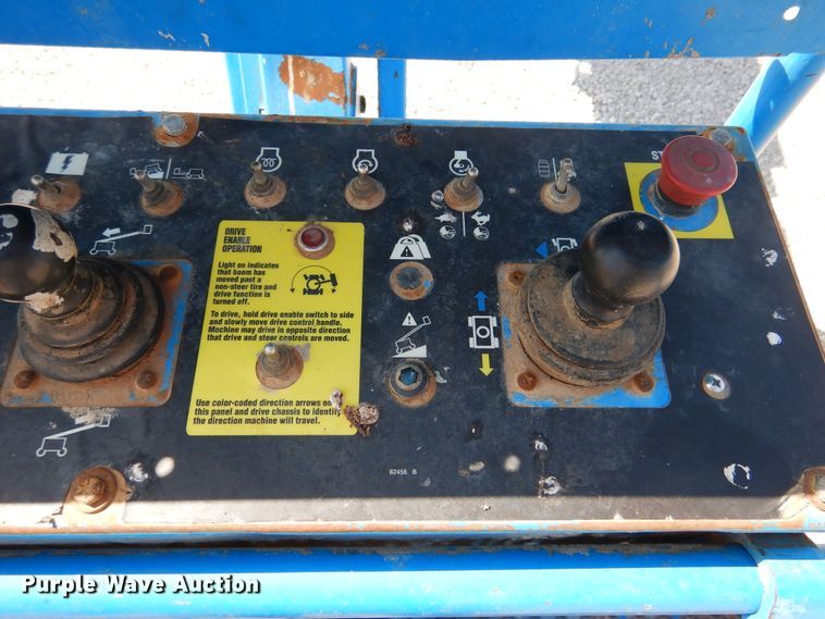 image for item HO9777 2004 Genie S65  boom lift