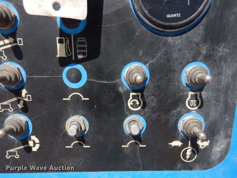 image for item HO9777 2004 Genie S65  boom lift