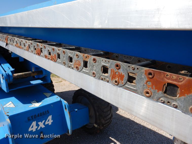 image for item HO9777 2004 Genie S65  boom lift