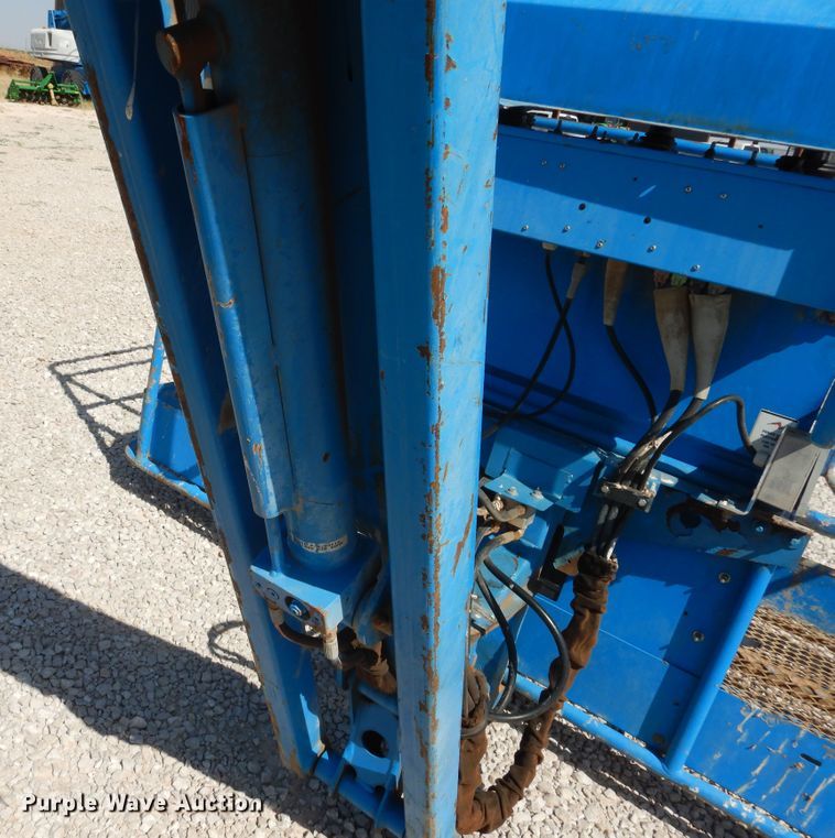 image for item HO9777 2004 Genie S65  boom lift