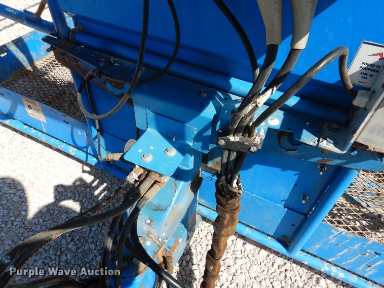 image for item HO9777 2004 Genie S65  boom lift
