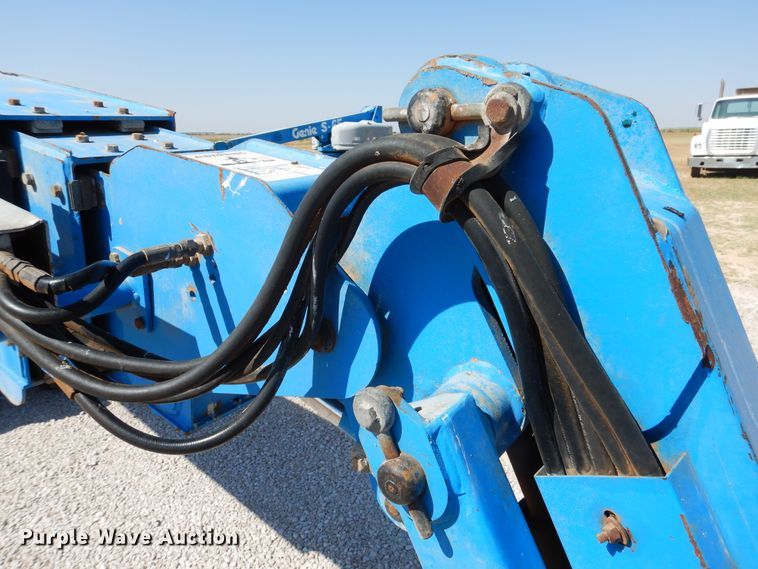 image for item HO9777 2004 Genie S65  boom lift