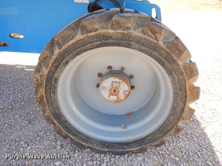 image for item HO9777 2004 Genie S65  boom lift