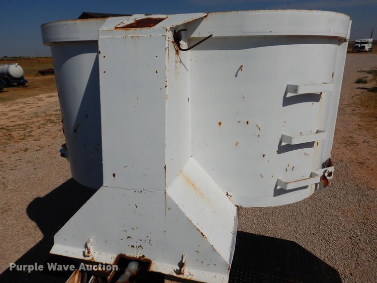 image for item HO9779 1980 Lufkin end dump trailer