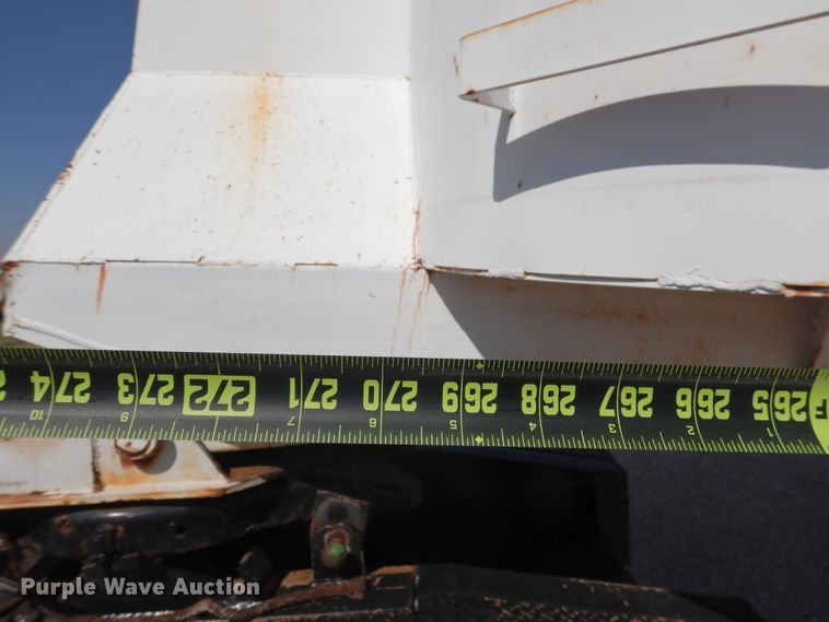 image for item HO9779 1980 Lufkin end dump trailer