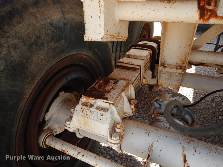 image for item HO9779 1980 Lufkin end dump trailer