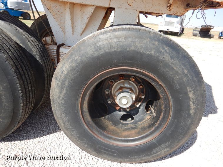 image for item HO9779 1980 Lufkin end dump trailer