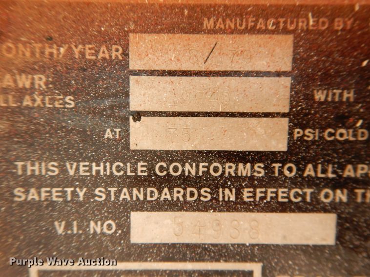 image for item HO9779 1980 Lufkin end dump trailer