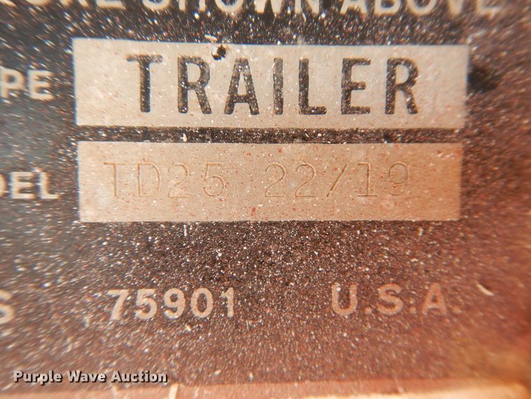 image for item HO9779 1980 Lufkin end dump trailer