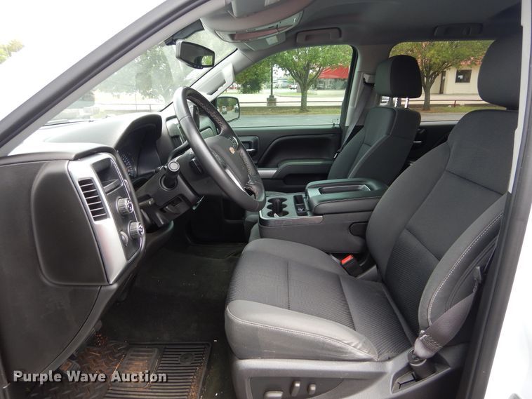 image for item HS9607 2014 Chevrolet Silverado 1500  Crew Cab pickup truck