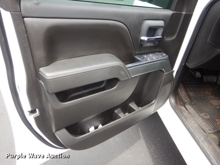 image for item HS9607 2014 Chevrolet Silverado 1500  Crew Cab pickup truck