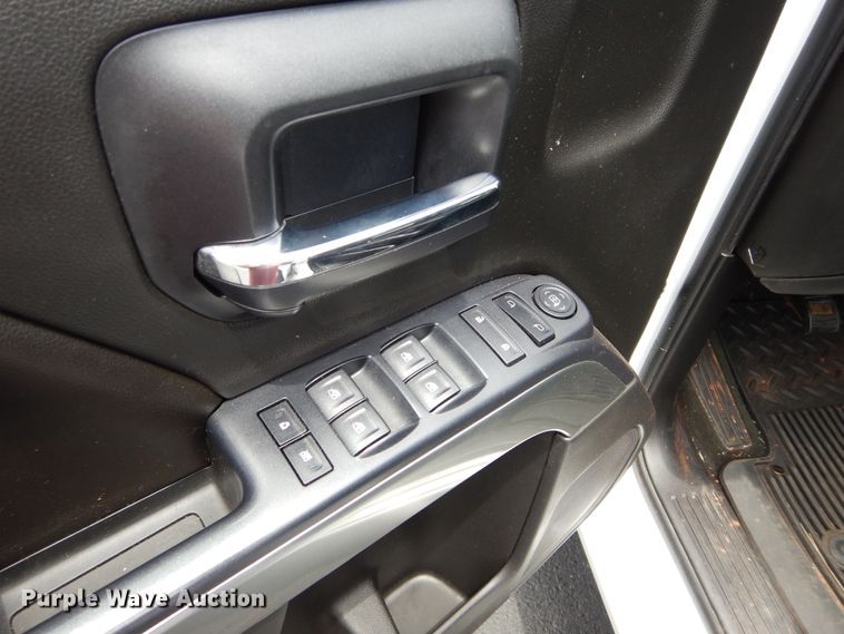 image for item HS9607 2014 Chevrolet Silverado 1500  Crew Cab pickup truck