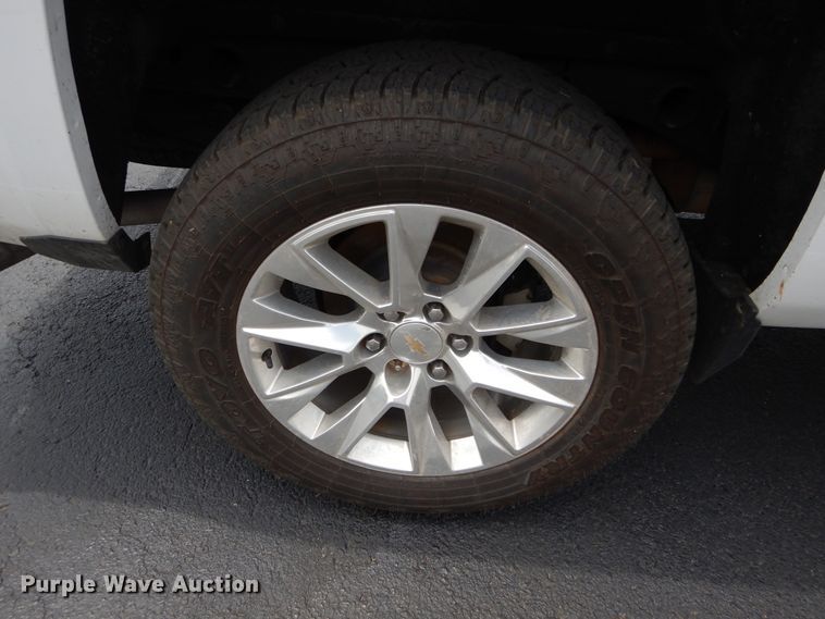 image for item HS9607 2014 Chevrolet Silverado 1500  Crew Cab pickup truck