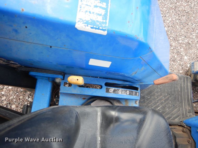 image for item HS9713 New Holland TC30  tractor