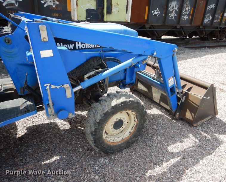 image for item HS9713 New Holland TC30  tractor