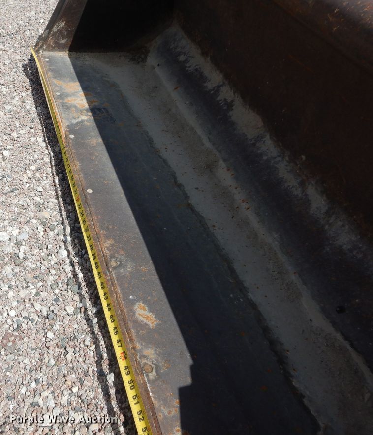 image for item HS9713 New Holland TC30  tractor