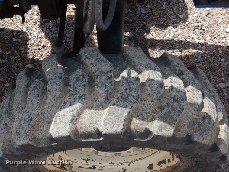 image for item HS9713 New Holland TC30  tractor