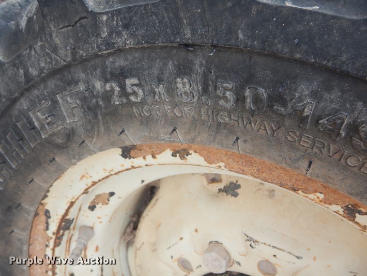 image for item HS9713 New Holland TC30  tractor