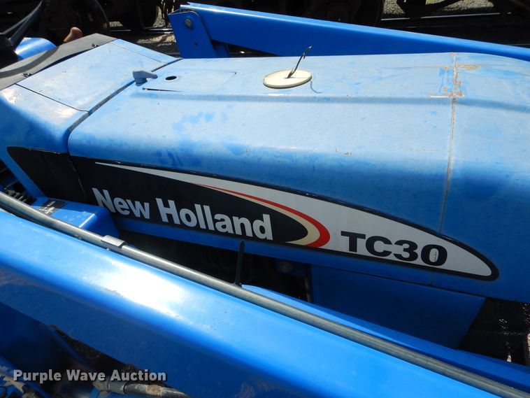 image for item HS9713 New Holland TC30  tractor
