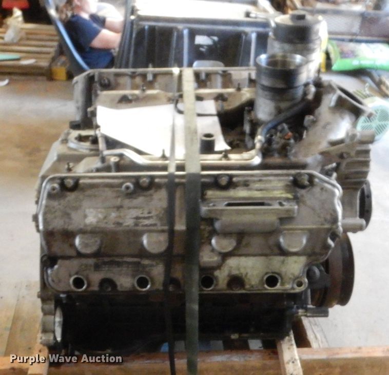 image for item HS9729 6.4L V8 diesel engine