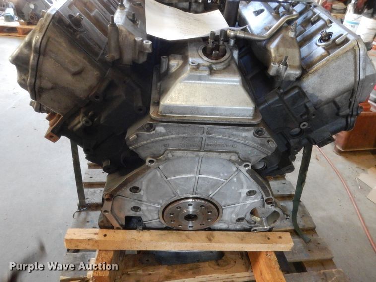 image for item HS9729 6.4L V8 diesel engine