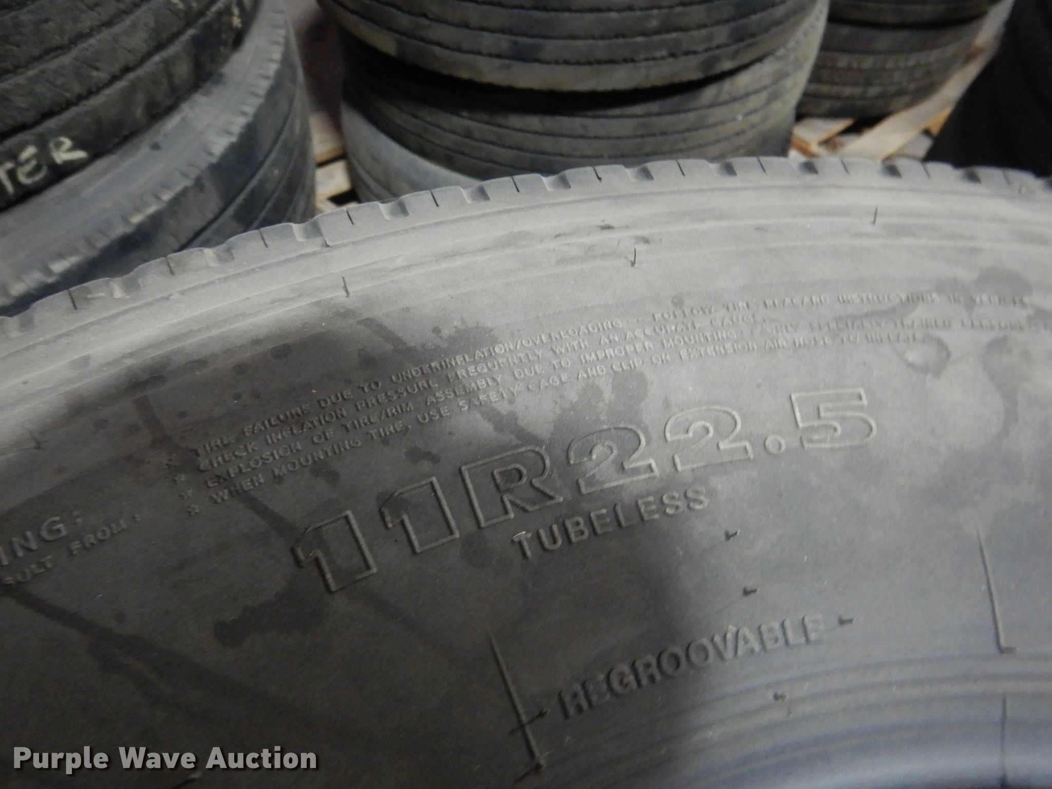 (4) Hankook 11R22.5 tires in Kearney, NE Item FA9415 sold Purple Wave