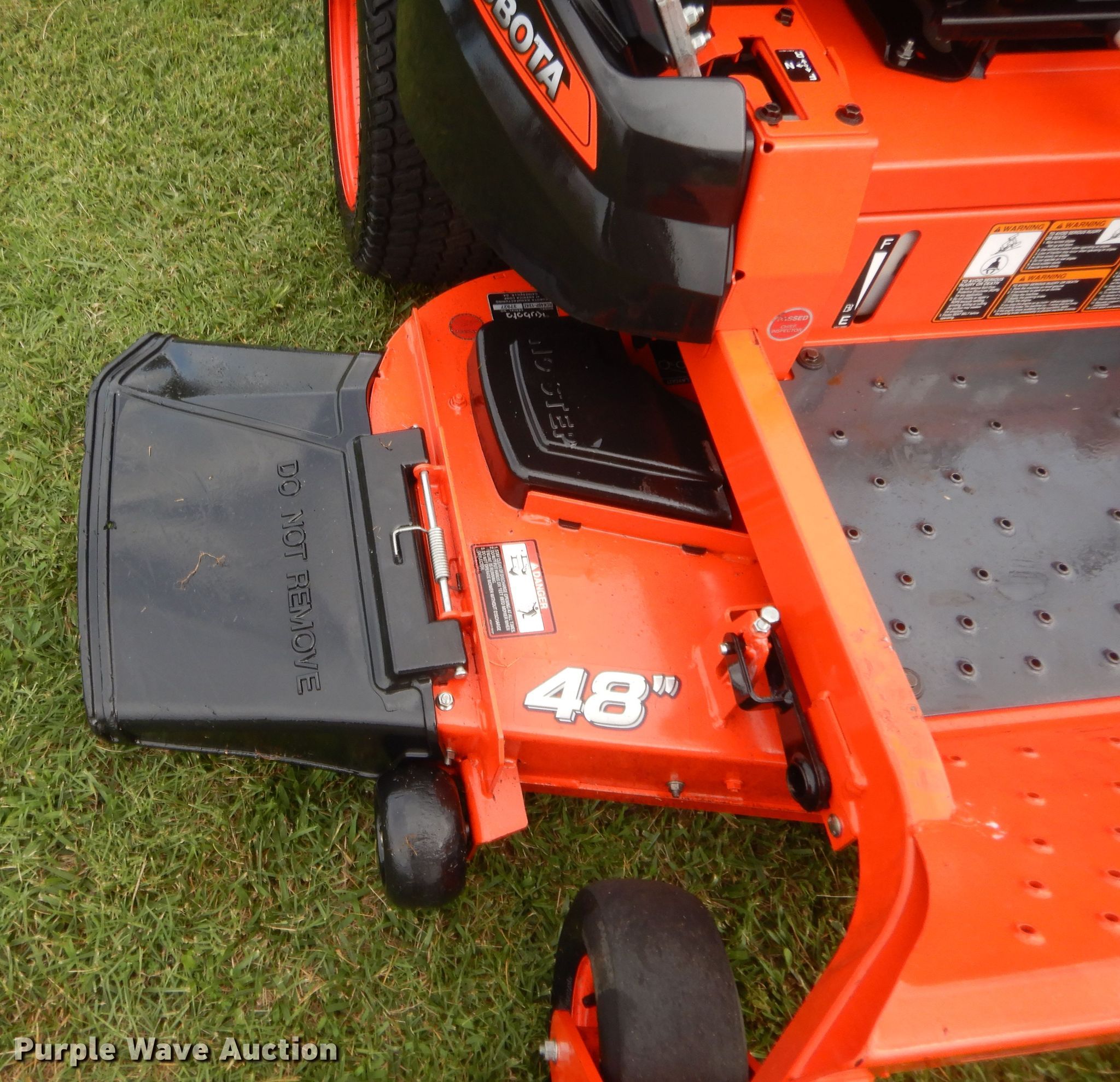 Kubota Kommander Z121S ZTR lawn mower in Oklahoma City, OK Item