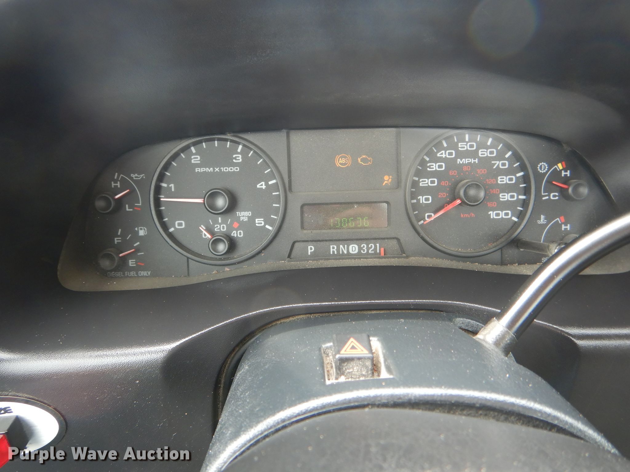 2005 Ford F350 Super Duty XL pickup truck cab and chassis in Milan, MO | Item HM9695 sold 