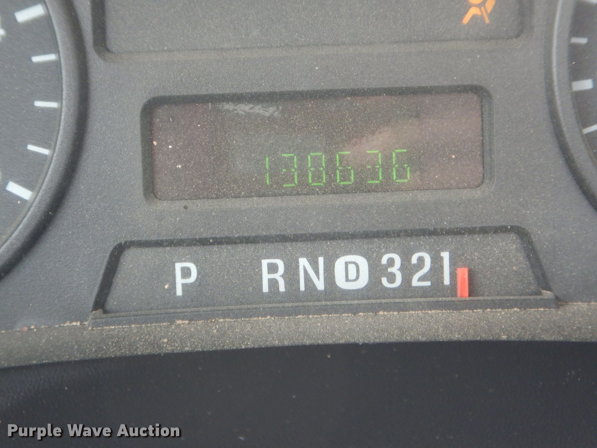 2005 Ford F350 Super Duty XL pickup truck cab and chassis in Milan, MO | Item HM9695 sold 
