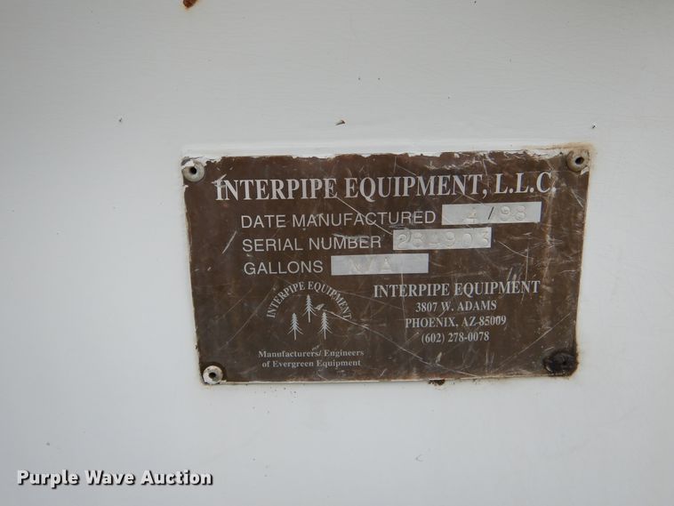 image for item DD2512 1993 Kenworth T450  lube truck