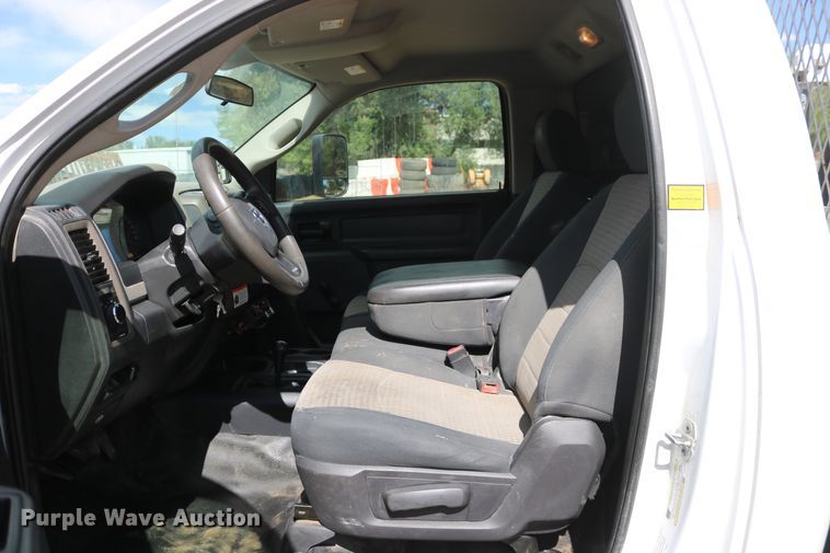 image for item DD6123 2012 Dodge Ram 5500  flatbed truck