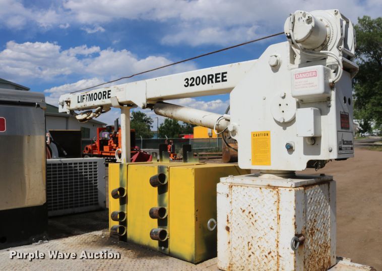 image for item DD6123 2012 Dodge Ram 5500  flatbed truck