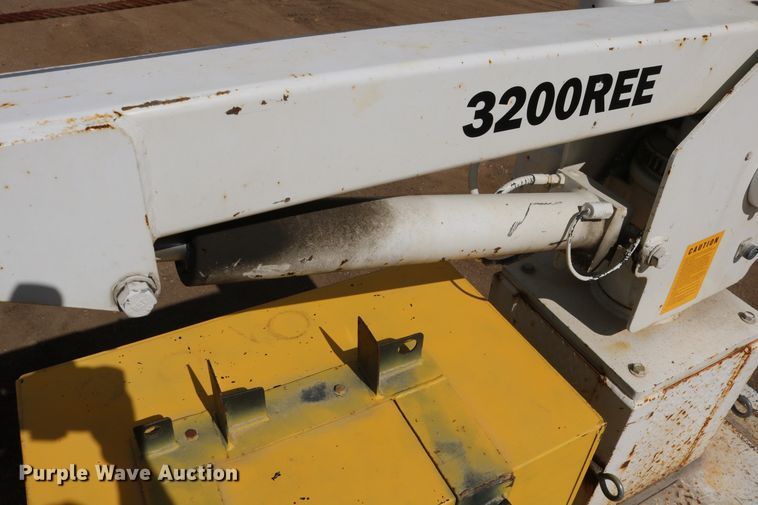 image for item DD6123 2012 Dodge Ram 5500  flatbed truck