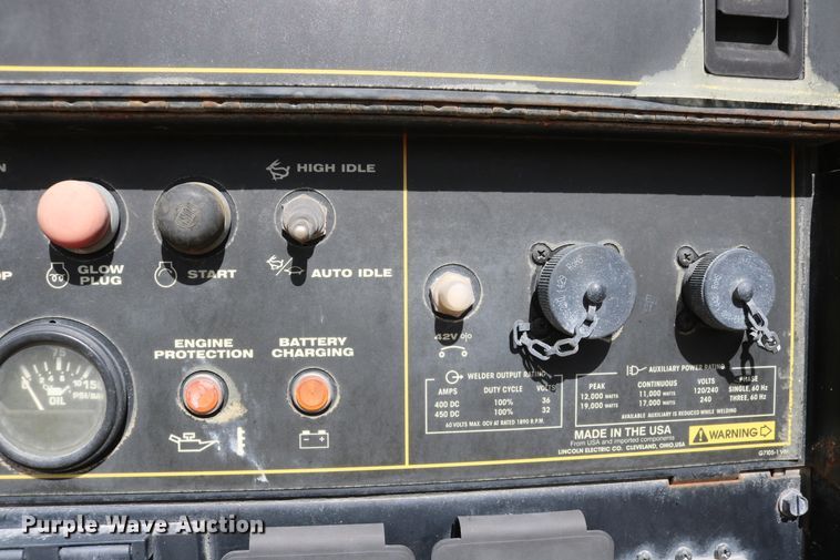 image for item DD6123 2012 Dodge Ram 5500  flatbed truck