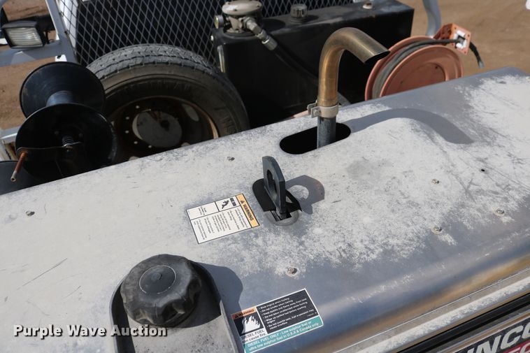 image for item DD6123 2012 Dodge Ram 5500  flatbed truck