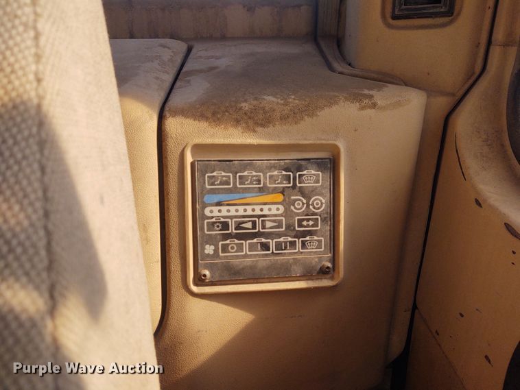 image for item DD6987 1994 Caterpillar 330L  excavator