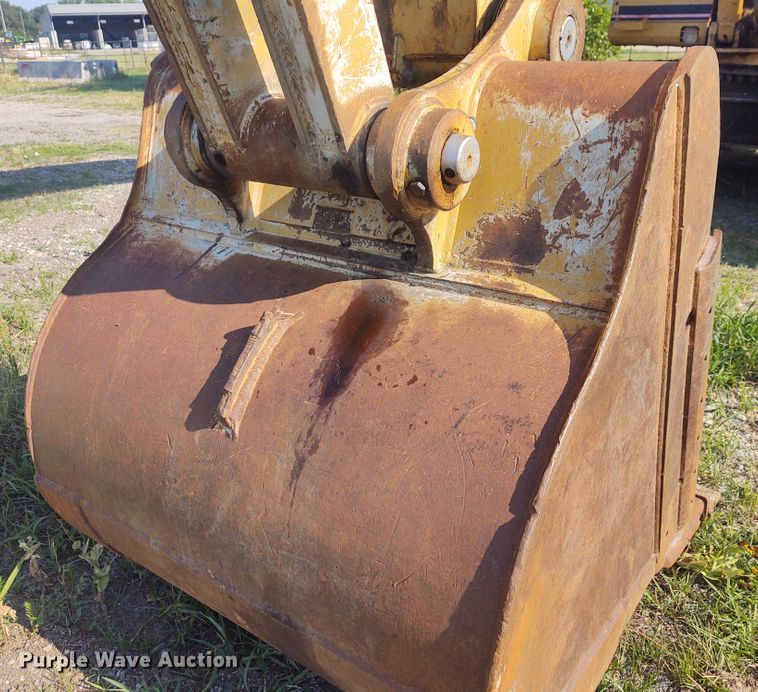 image for item DD6987 1994 Caterpillar 330L  excavator