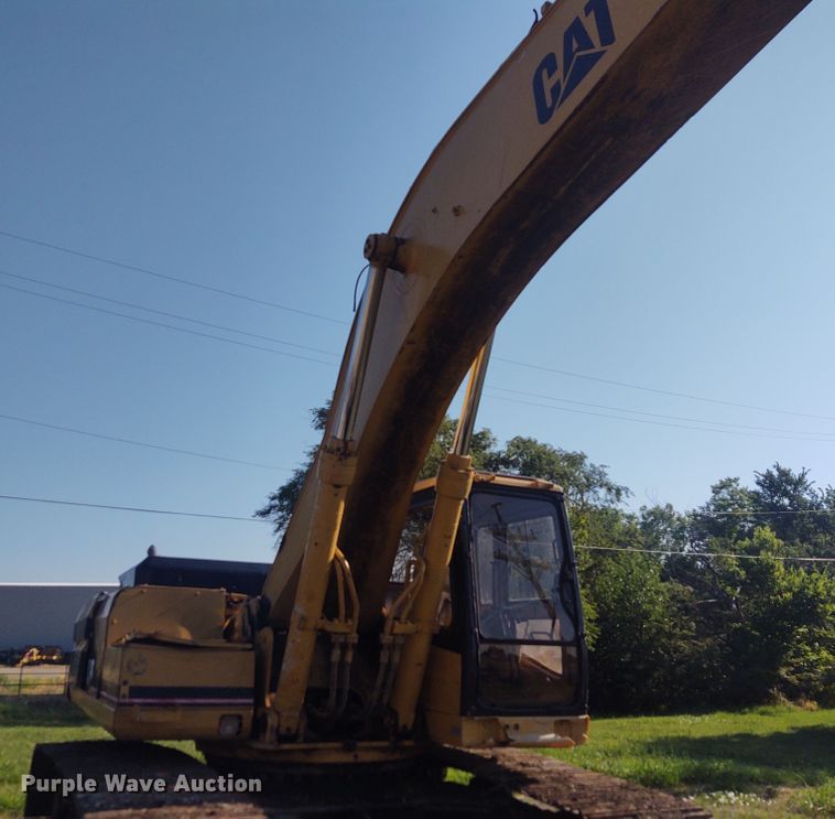 image for item DD6987 1994 Caterpillar 330L  excavator