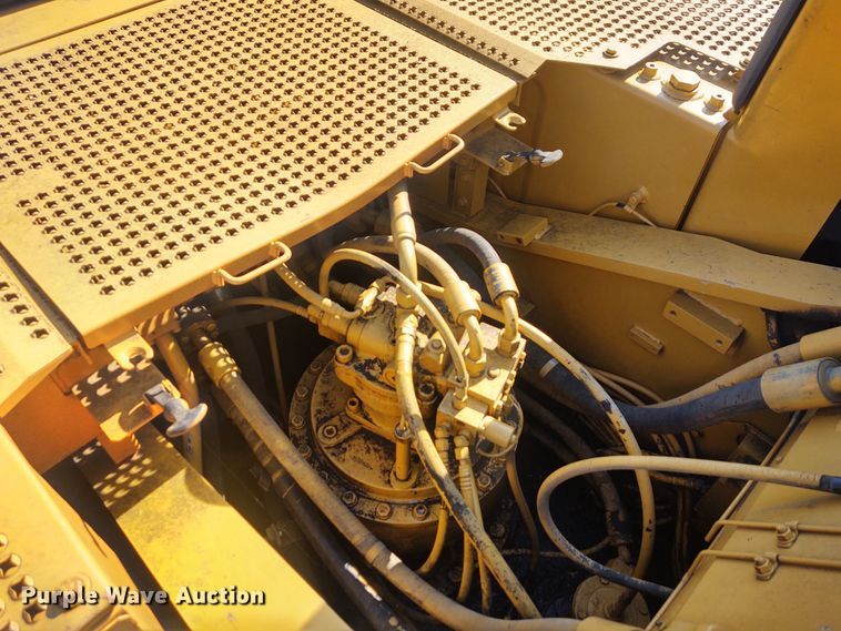 image for item DD6987 1994 Caterpillar 330L  excavator