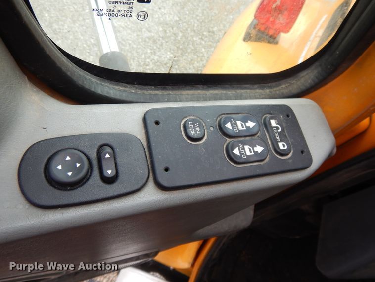 image for item DE5773 2006 International 7400  dump truck