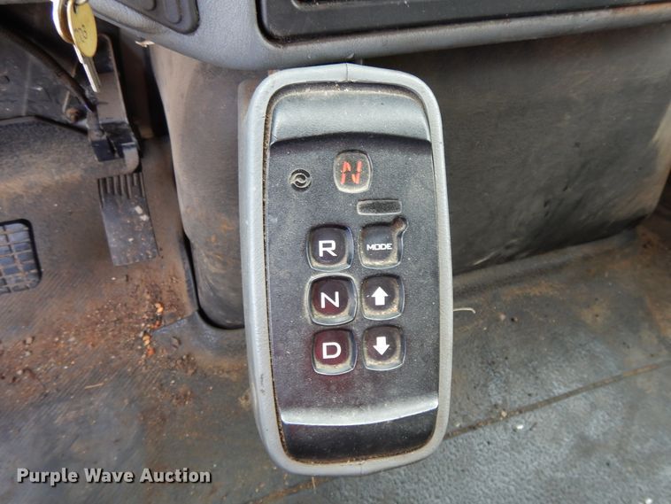 image for item DE5773 2006 International 7400  dump truck