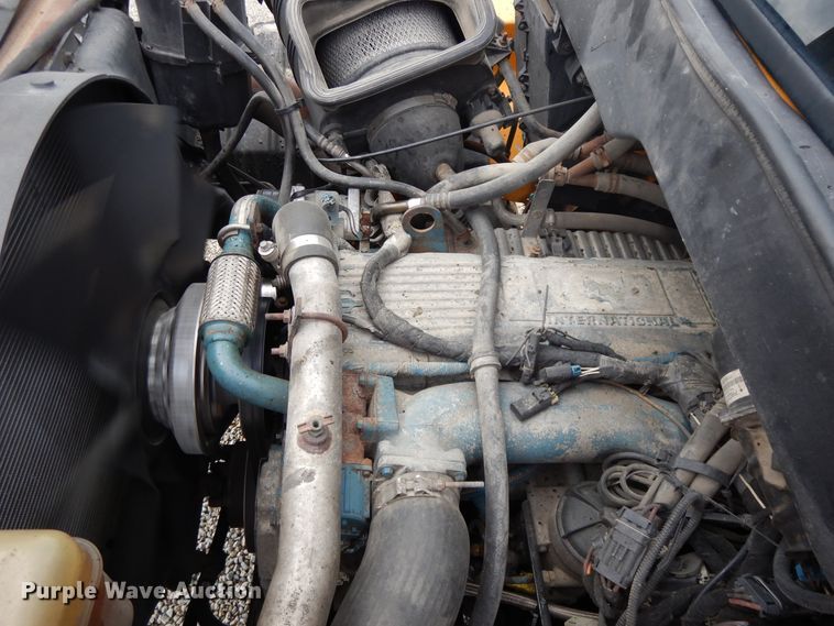 image for item DE5773 2006 International 7400  dump truck