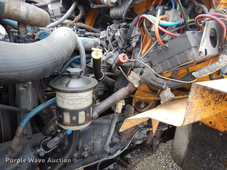 image for item DE5773 2006 International 7400  dump truck