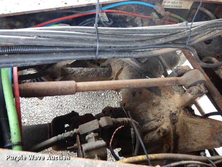 image for item DE5773 2006 International 7400  dump truck