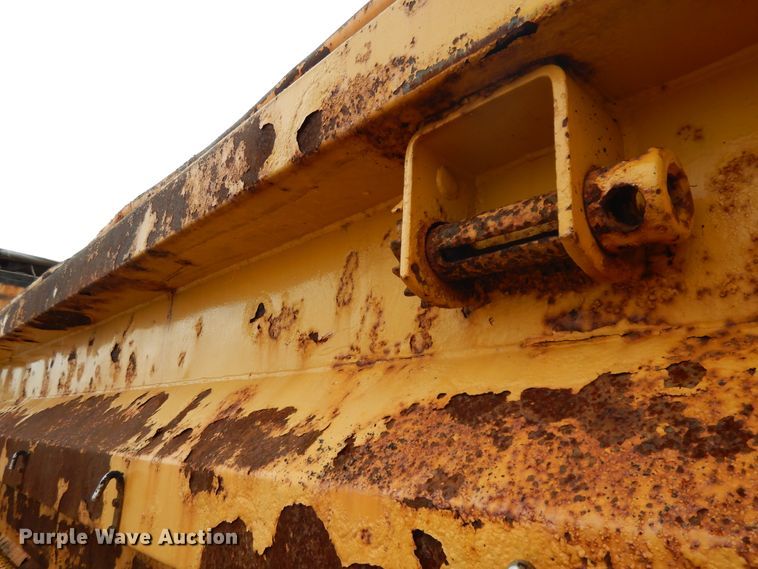 image for item DE5773 2006 International 7400  dump truck