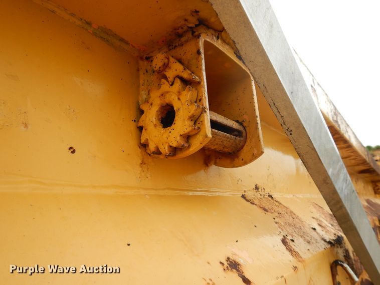 image for item DE5773 2006 International 7400  dump truck