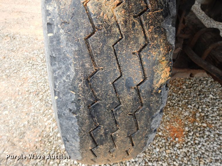 image for item DE5773 2006 International 7400  dump truck